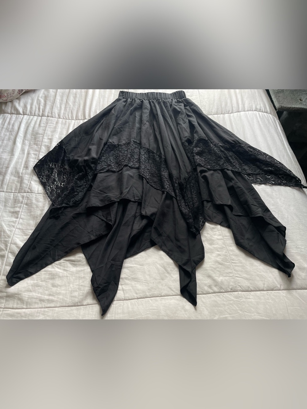 Black Lace Trim Asymmetric Handkerchief Hem Skirt XS Witchy Whimsigoth Vamp Goth